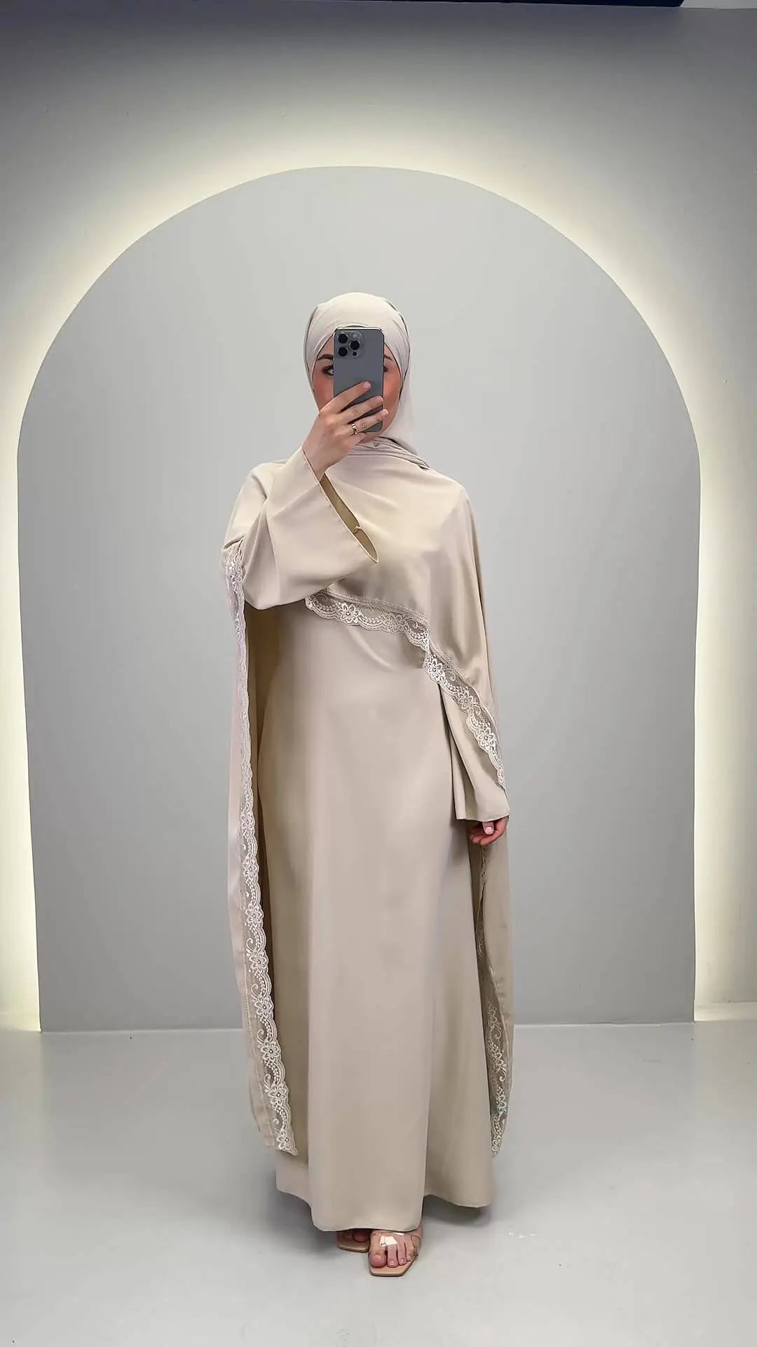 Gizi Abendkleid Beige