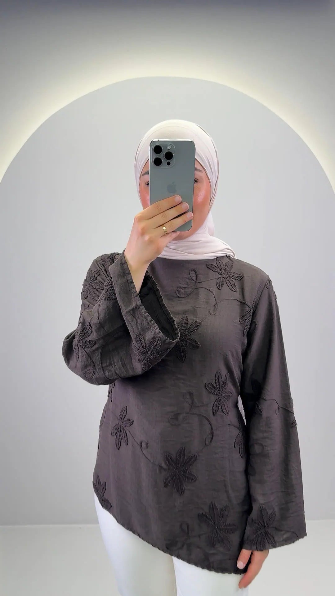 Inaya Üst