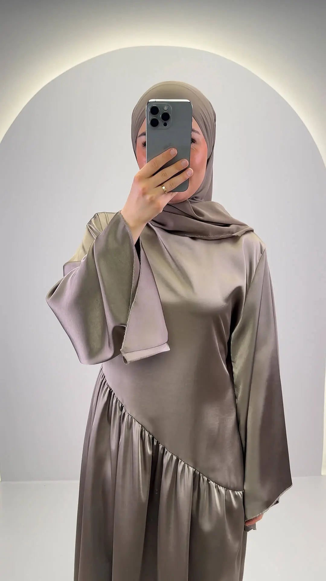 Meslia Abendkleid Taupe