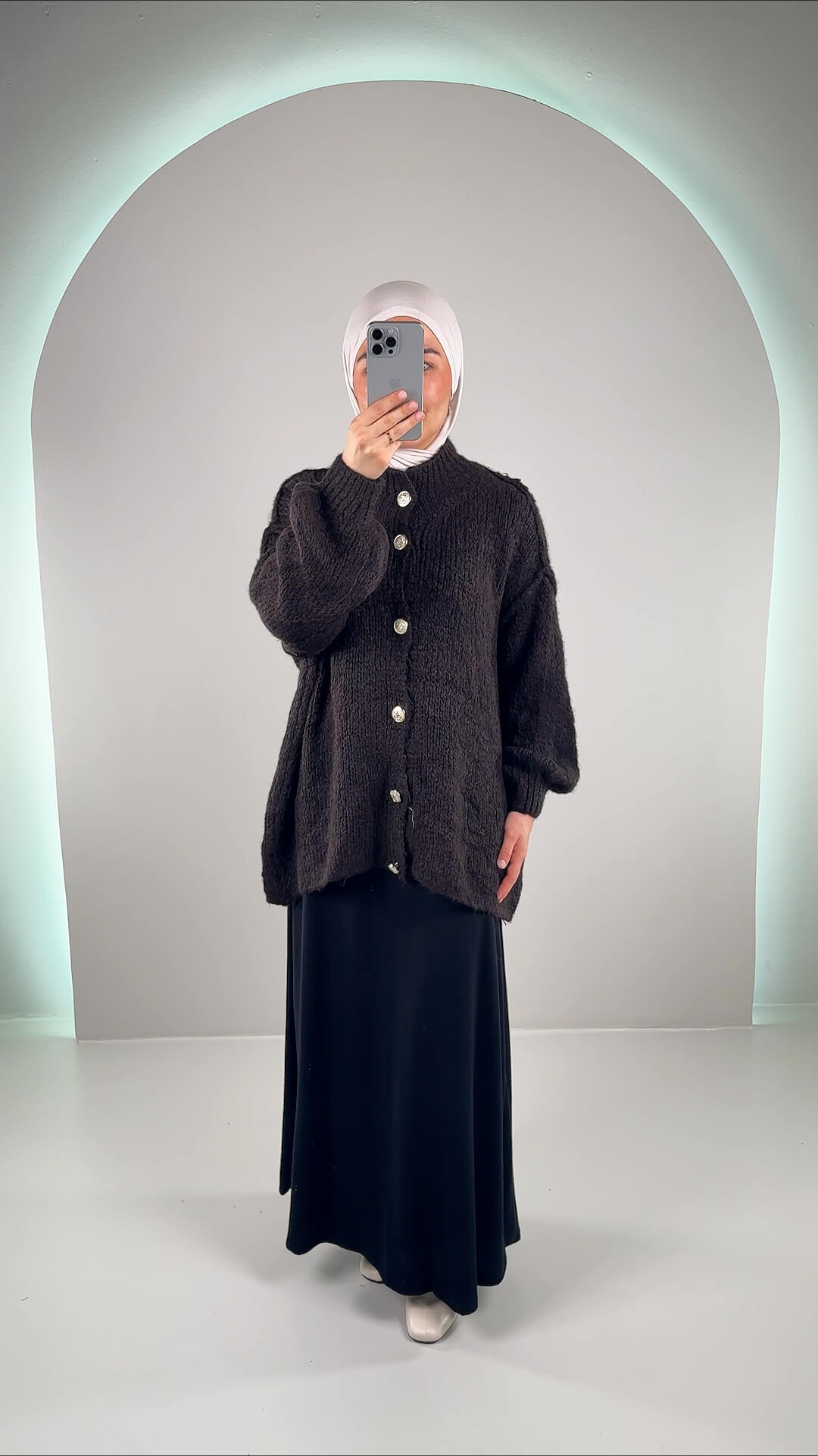 Efla Strickjacke Braun 01