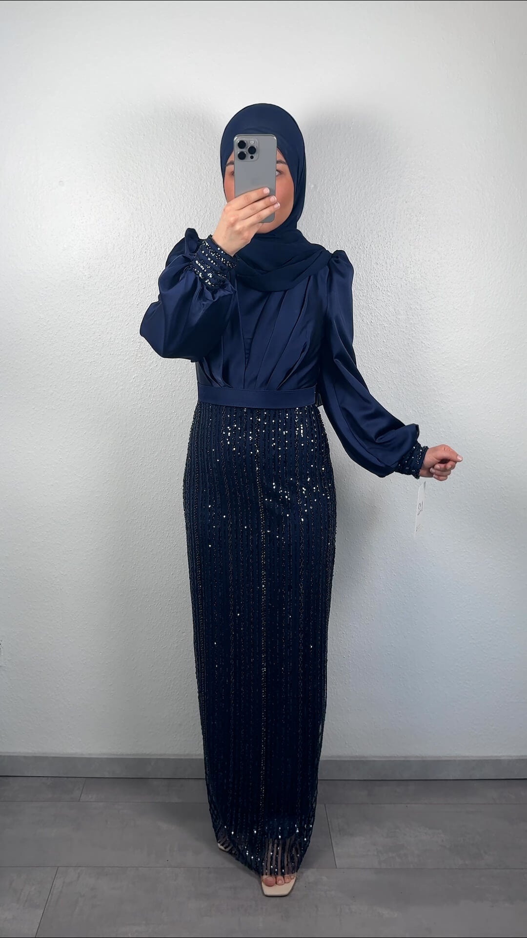 Saran evening dress dark blue